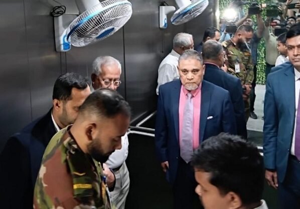 প্রধান বিচারপতির সঙ্গে সাক্ষাৎ করতে গেছেন সিইসি