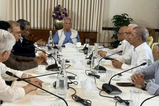 জাতীয় ঐকমত্য কমিশনের পূর্ণাঙ্গ প্রতিবেদন প্রকাশ