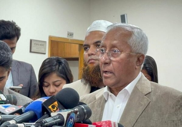 প্রার্থীদের অস্ত্র রাখার বিষয়ে প্রয়োজনে আচরণবিধি সংশোধন: ইসি সচিব