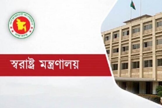 প্রথম আলো-ডেইলি স্টারের সম্পাদকসহ প্রায় ২০ জনকে গানম্যান দিলো সরকার 