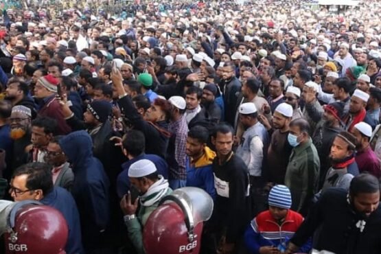 খালেদা জিয়ার অন্তিম যাত্রায় সংসদ ভবন এলাকা জনসমুদ্র