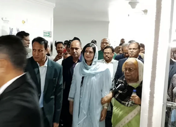 এভারকেয়ার হাসপাতালে পৌঁছেছেন জুবাইদা রহমান