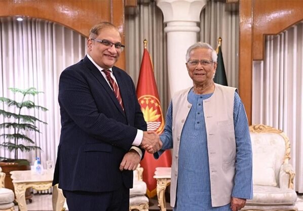 জানুয়ারিতে চালু হচ্ছে ঢাকা-করাচি সরাসরি ফ্লাইট 