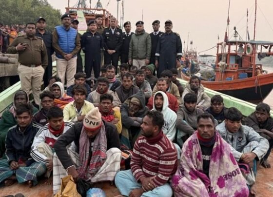 ৩৫ বাংলাদেশি জেলেকে গ্রেফতার করেছে ভারত