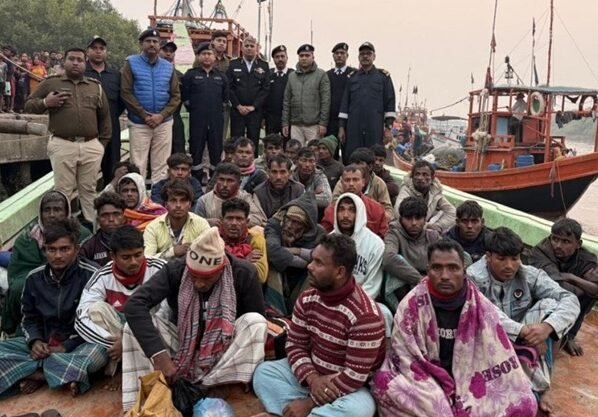 ৩৫ বাংলাদেশি জেলেকে গ্রেফতার করেছে ভারত