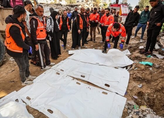 গাজায় ধ্বংসস্তূপের নিচ থেকে একই পরিবারের ৩০ লাশ উদ্ধার