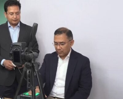 নির্বাচন কমিশনে ছবি ও বায়োমেট্রিক দিলেন তারেক রহমান