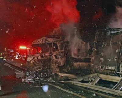 জাপানে মহাসড়কে ৫০ গাড়ির সংঘর্ষ, নিহত ২