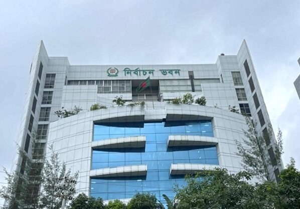 জাতীয় নির্বাচনে অংশ নিচ্ছে ৫১ নিবন্ধিত দল: ইসি