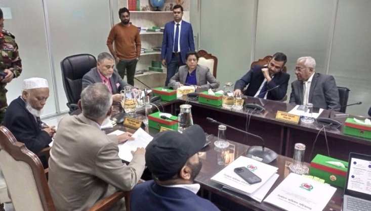 বৈঠকে বসেছে নির্বাচন কমিশন, নির্ধারিত হতে পারে তফসিলের তারিখ