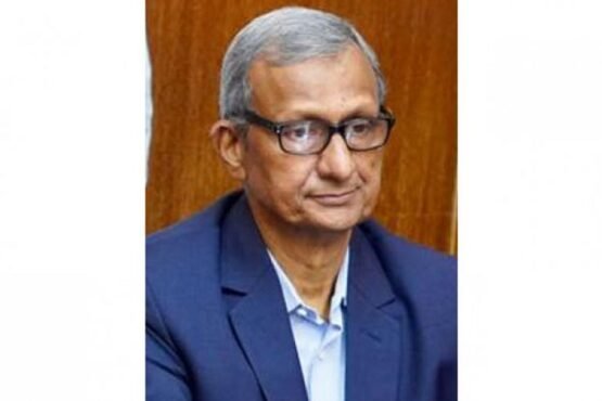 পদত্যাগ করেছেন প্রধান উপদেষ্টার বিশেষ সহকারী খোদা বকশ চৌধুরী