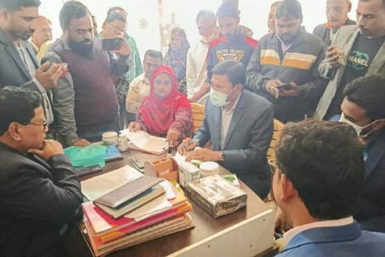 পঞ্চগড়ে হোমিও ঔষধের দোকান হতে ভারতীয় সাপ্লিমেন্ট পণ্য জব্দ, জরিমানা