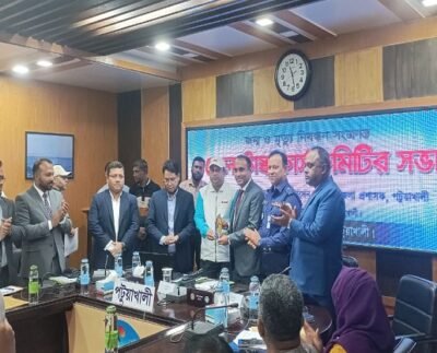 জন্ম ও মৃত্যু নিবন্ধনে পটুয়াখালীতে গলাচিপা উপজেলা প্রথম, জেলা প্রশাসনের অভিনন্দন স্মারক প্রদান