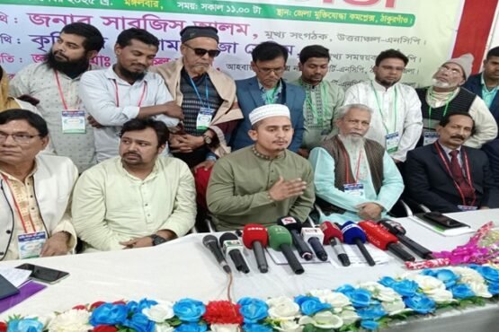 প্রশাসনের পদে বসে নির্বাচনে দলীয় নেতাকর্মী হিসেবে কাজ করলে তাকে ছাড় দেওয়া হবে না-সারজিস আলম