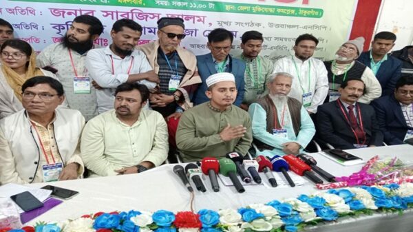 প্রশাসনের পদে বসে নির্বাচনে দলীয় নেতাকর্মী হিসেবে কাজ করলে তাকে ছাড় দেওয়া হবে না-সারজিস আলম