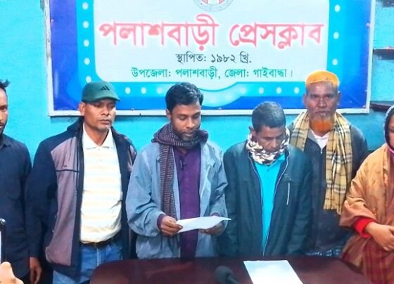 পলাশবাড়ীতে গ্রীন ফিল্ড স্কুলের প্রতিষ্ঠাতার বিরুদ্ধে ওয়ারিশদের সংবাদ সম্মেলন