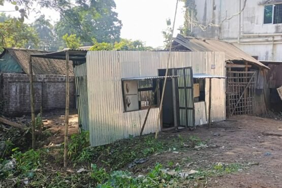 সরাইলে চাঁদা না পেয়ে বৃদ্ধের জায়গা দখলের অভিযোগ