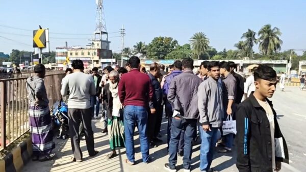 গাংনীতে দুই মোটরসাইকেলের মুখোমুখি সংঘর্ষে স্কুল ছাত্র নিহত