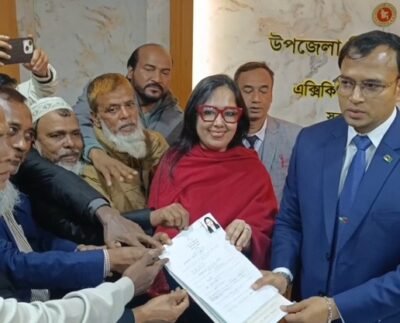 ব্রাহ্মণবাড়িয়া-২ আসনে মনোনয়নপত্র জমা দিলেন রুমিন ফারহানা