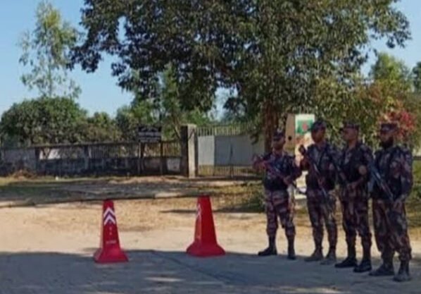 শরীফ ওসমান হাদীর ওপর হামলা: সীমান্তে বিজিবির কড়া নিরাপত্তা