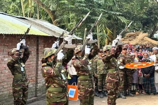 সুদানে ড্রোন হামলায় নিহত শহীদ সেনা সদস্য সবুজের নিজ গ্রামে রাষ্টীয় মর্যাদায় দাফন সম্পন্ন