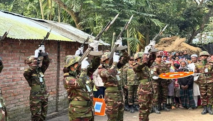 সুদানে ড্রোন হামলায় নিহত শহীদ সেনা সদস্য সবুজের নিজ গ্রামে রাষ্টীয় মর্যাদায় দাফন সম্পন্ন