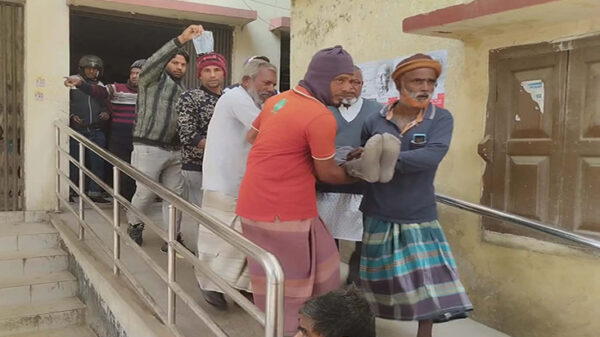 গাংনীতে দুই মোটরসাইকেল মুখোমুখি সংঘর্ষে মুক্তিযোদ্ধাসহ দুজন আহত