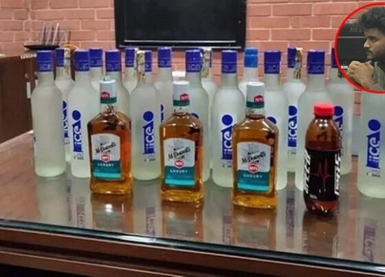 জাবিতে বিদেশি ২১ বোতল মদসহ আটক সেই শিক্ষার্থী বহিষ্কার