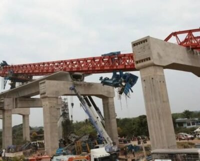 থাইল্যান্ডে চলন্ত ট্রেনে ক্রেন ধসে নিহত বেড়ে ৩২