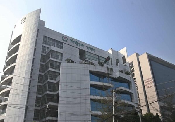 আগের মতোই ম্যানুয়ালি আবেদনে সাংবাদিকদের ভোটের পাস দেবে ইসি