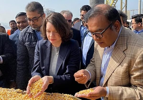 চট্টগ্রাম বন্দরে এলো যুক্তরাষ্ট্রের ৫৭ হাজার ৮৫৫ টন ভুট্টা