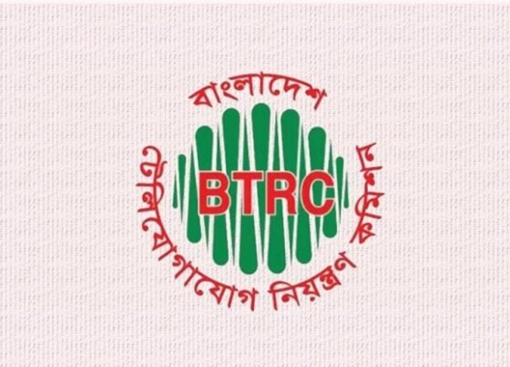 বিটিআরসি ভবনে ভাঙচুর, ৫৫ জনের নামসহ অজ্ঞাত ৬০০ জনের বিরু‌দ্ধে মামলা 