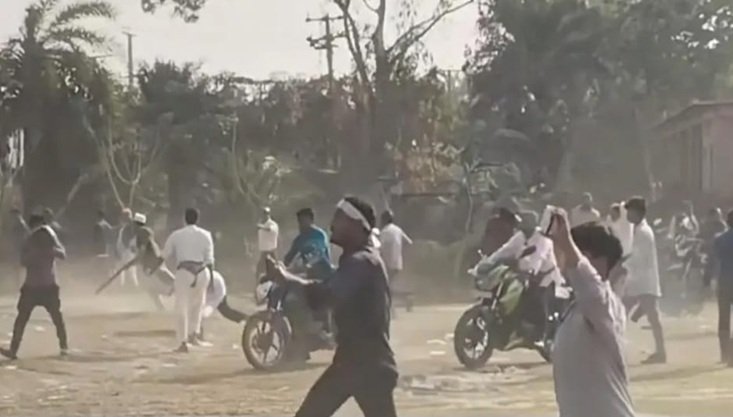 শেরপুরে বিএনপি-জামায়াতের মধ্যে তুমুল সংঘর্ষ, আহত ৩০