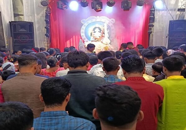 ঠাকুরগাঁওয়ে অনুষ্ঠিত হচ্ছে সরস্বতী পূজা