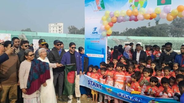 উৎসবমুখর পরিবেশে ম্যারাথন দৌড় প্রতিযোগিতায় অংশ নিল ৬০০ শিশু