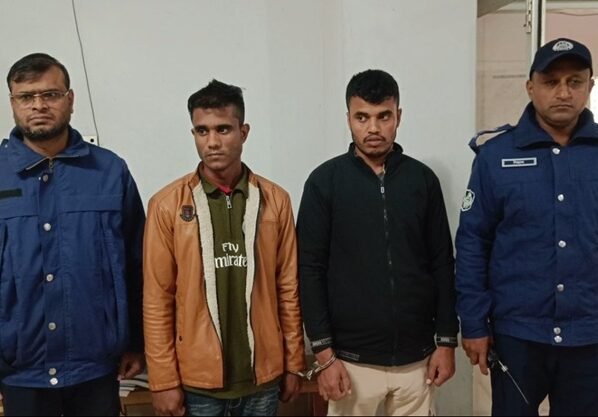 নাসিরনগরে ফেরিওয়ালাকে পিটিয়ে হত্যা: দুই আসামি গ্রেপ্তার