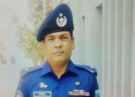 পঞ্চগড় পুলিশ লাইন্সে পুলিশ পরিদর্শক অসুস্থ অবস্থায় রংপুরে নেয়ার পথে মৃত্যু