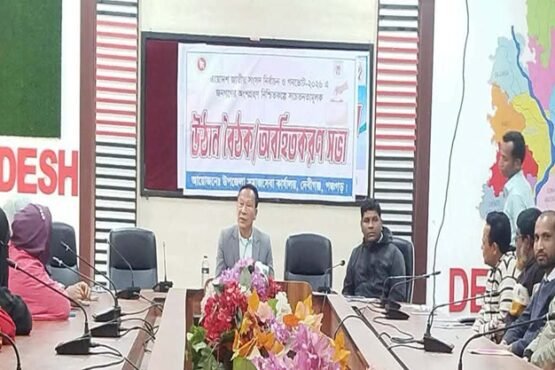 দেবীগঞ্জে নির্বাচনে গনভোটে অংশগ্রহন নিশ্চিতে জনসচেতনতায উঠান বৈঠক