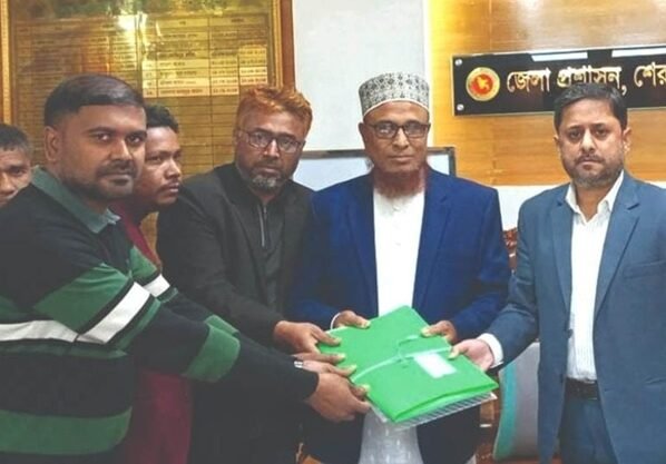 অবশেষে মনোনয়নপত্র জমা দিলেন শেরপুর-২ আসনের সেই আলোচিত প্রার্থী আব্দুল্লাহ বাদশা