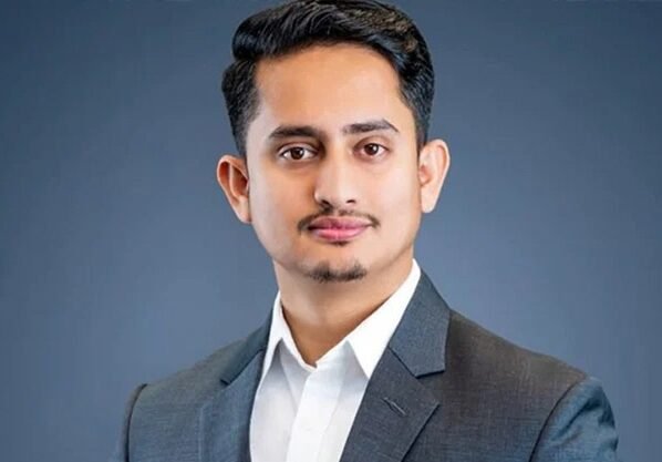 পঞ্চগড় ১ আসনের প্রার্থী সারজিসের আচরণবিধি লঙ্ঘন, কারণ দর্শানোর নোটিশ