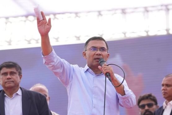 বিএনপি সরকার গঠন করলে প্রথম দায়িত্ব দেশ পুনর্গঠন করা: তারেক রহমান