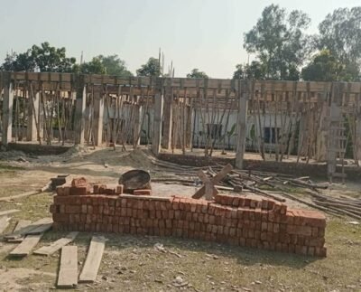 চার বছরেও শেষ হয়নি পঞ্চগড়ে মাদরাসার ভবন নির্মাণের কাজ