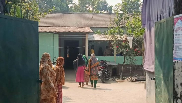 পঞ্চগড়ে কলেজের অধ্যক্ষের বাড়িতে দুর্ধর্ষ ডাকাতি-স্বর্ণালংকার ও নগদ টাকা লুট