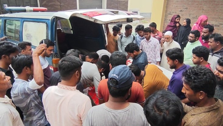 মেহেরপুরে দুটি মোটরসাইকেলের মুখোমুখি সংঘর্ষে নিহত-১, শিশুসহ আহত-৪