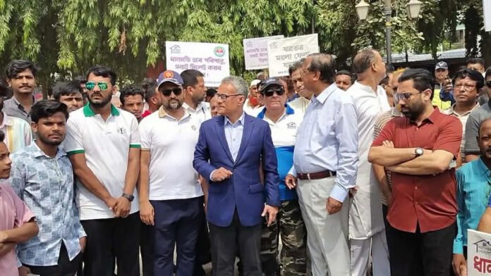গ্যাসচালিত যানবাহনে বাড়তি ভাড়া নিলে কঠোর ব্যবস্থা: পরিবহনমন্ত্রী