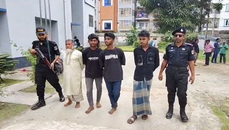ব্রাহ্মণবাড়িয়ায় র‍্যাব সদস্যদের উপর হামলার ঘটনায় প্রধান সহযোগী সহ ৫ জন আটক