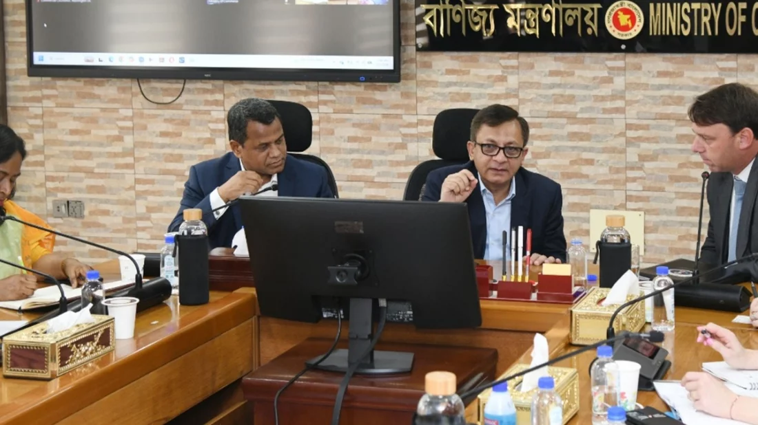 যুক্তরাষ্ট্রের সঙ্গে বাণিজ্য চুক্তি নিয়ে আতঙ্ক নয়, আশ্বাস বাণিজ্যমন্ত্রীর