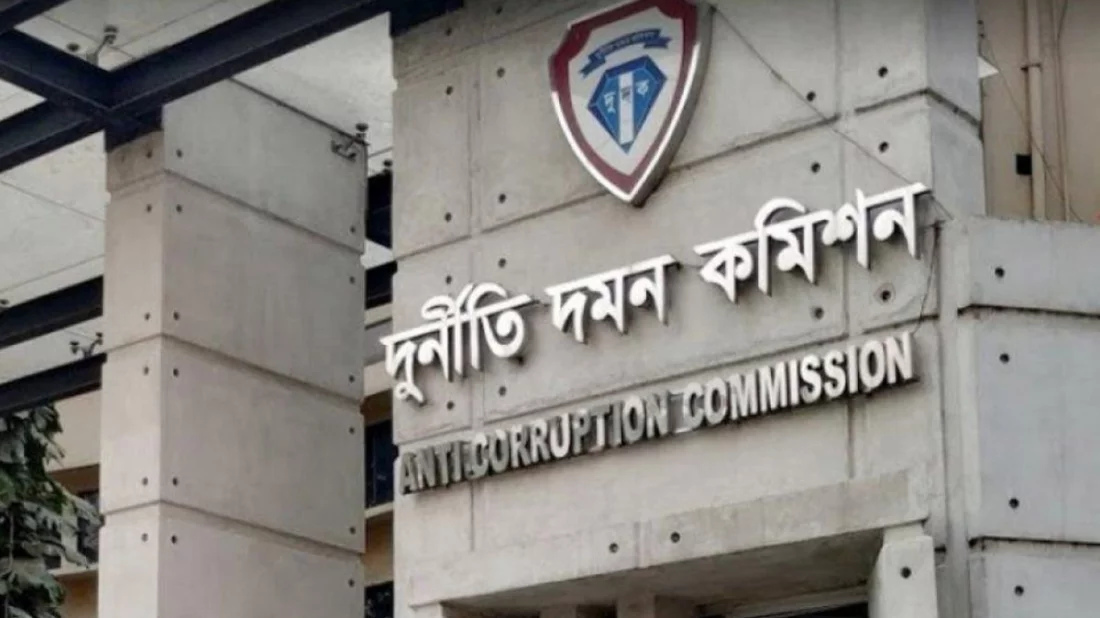 দুবাইয়ে গ্রেপ্তার সাবেক আইজিপি বেনজীরকে দেশে আনতে দুদকের তোড়জোড়, পাঠানো হচ্ছে প্রত্যর্পণ চিঠি