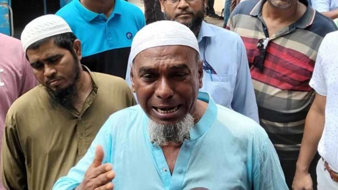 ‘শুধু ফাঁসির আদেশ নয়, দ্রুত কার্যকর দেখতে চাই’: আদালত প্রাঙ্গণে জুলাই আন্দোলনে শহীদ মিরাজের বাবার আকুতি
