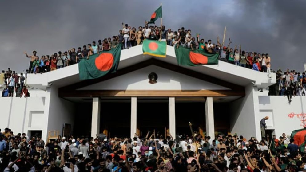 রাষ্ট্রীয়ভাবে ‘জুলাই গণঅভ্যুত্থান দিবস’ উদযাপনে দেশজুড়ে ব্যাপক কর্মসূচি